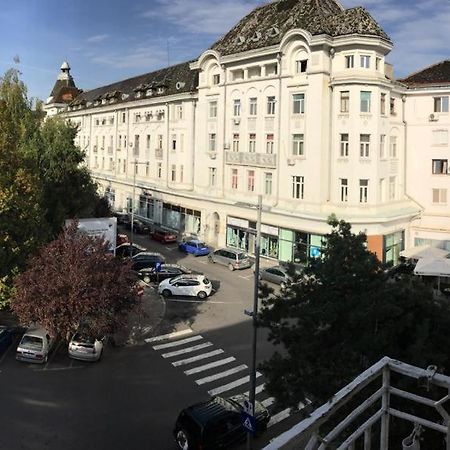 Old Town English Park Residence Крайова Экстерьер фото
